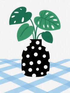 波点花瓶中的绿植